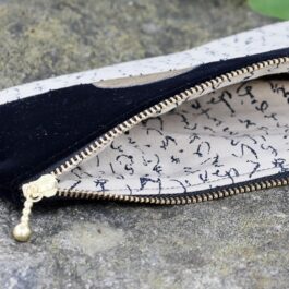 Pochette velours noir / calligraphie