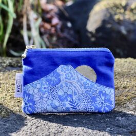 Porte-monnaie Fuji-san – velours milleraies bleu / fleurs